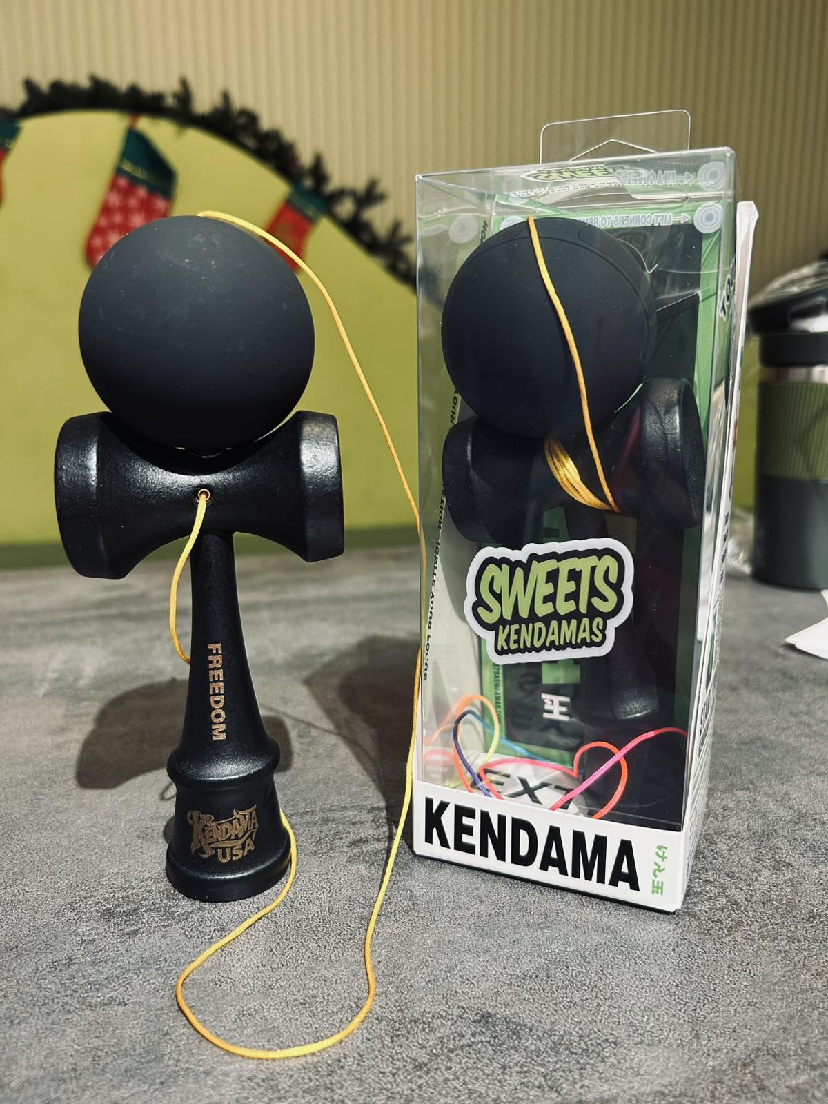 Jucărie din lemn Kendama Black, K_05