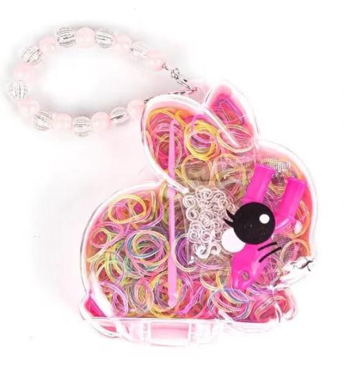 Set de elastice pentru impletit, in cutie in forma de iepuras, J29