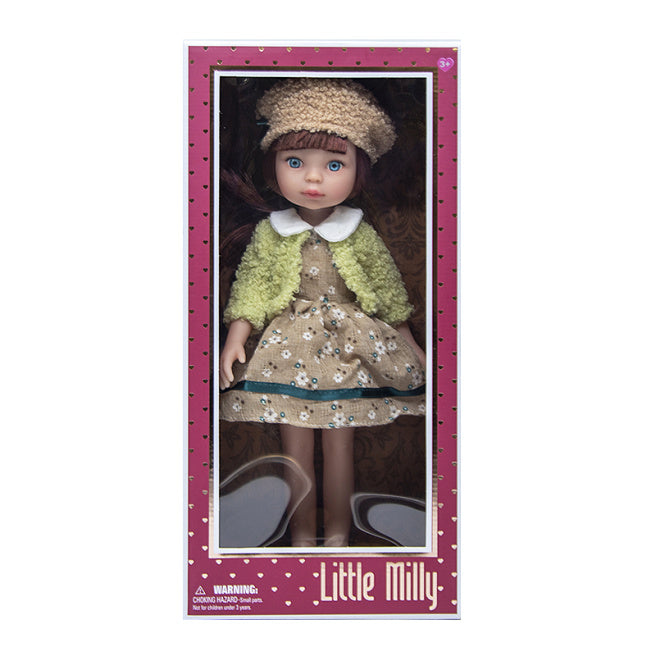 Păpușă de 35 cm. "Little Milly" vinil, în geacă verde și pălărie, cod 632040