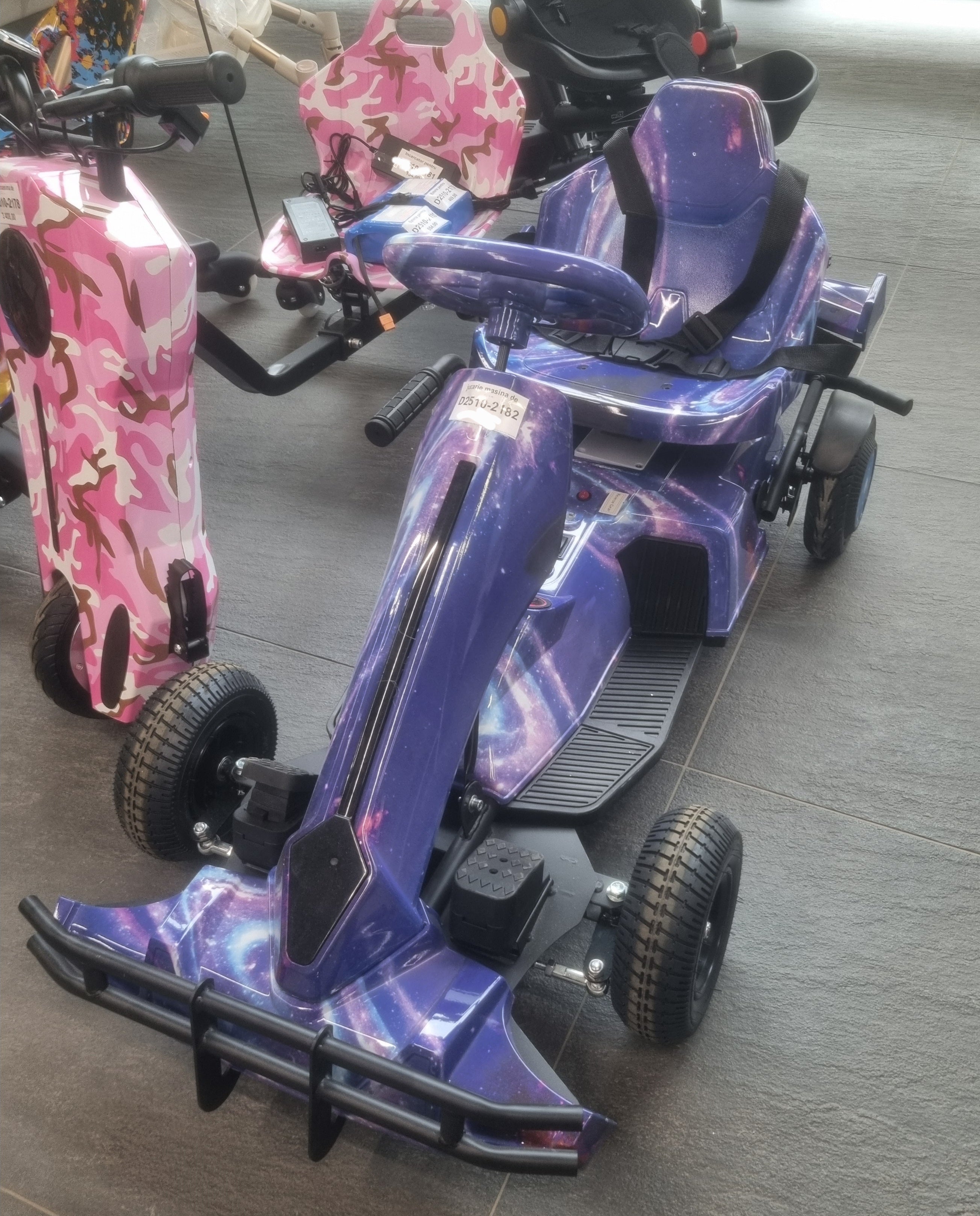 Mașină de drift cu 4 roți gonflabile și viteză mare D2510-2182