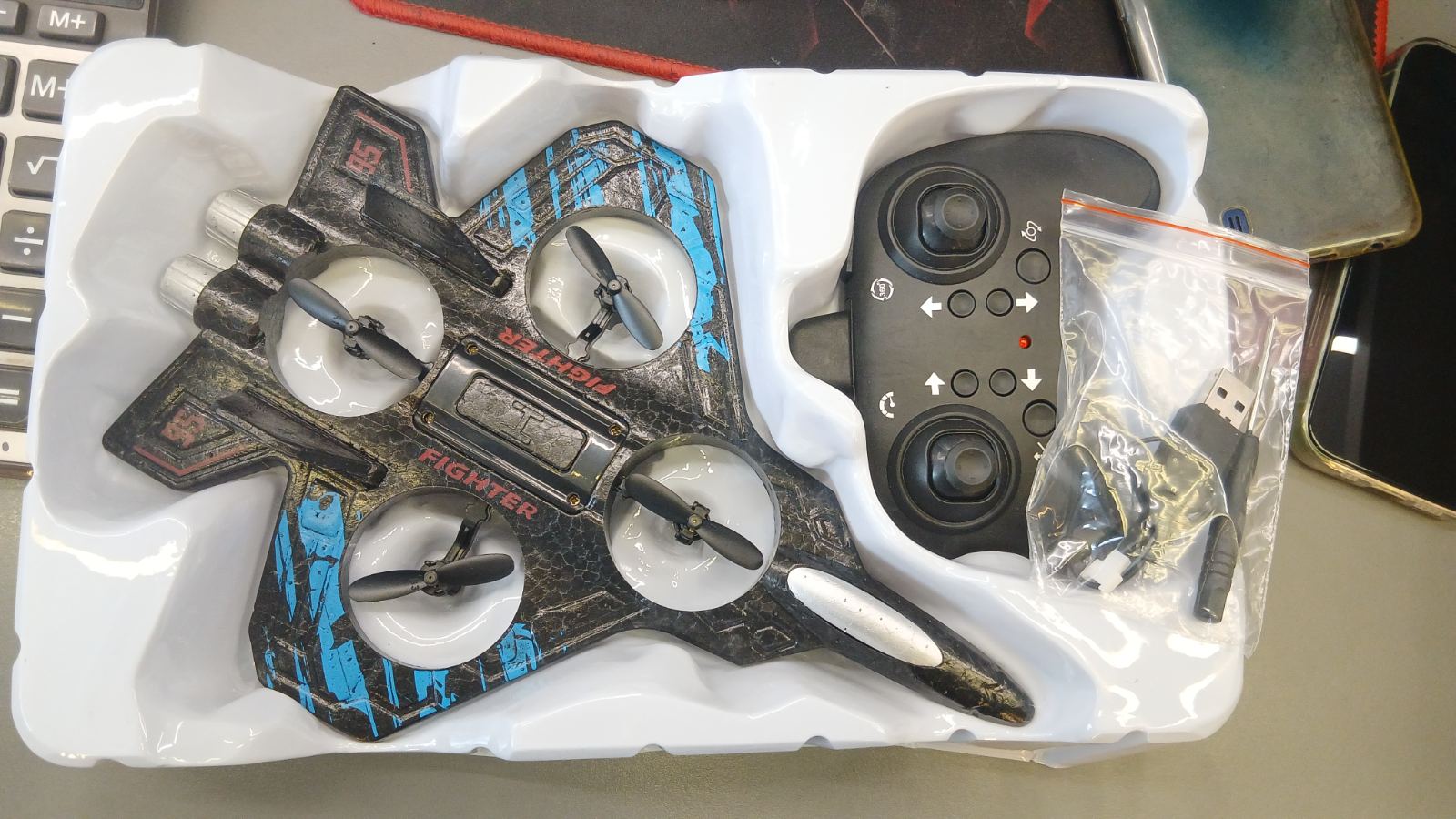 Игрушечный самолет на дистанционном управлении D255-2098