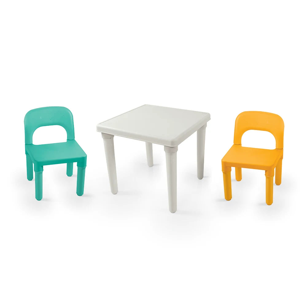 Masa cu 2 scaune din plastic art. 2678