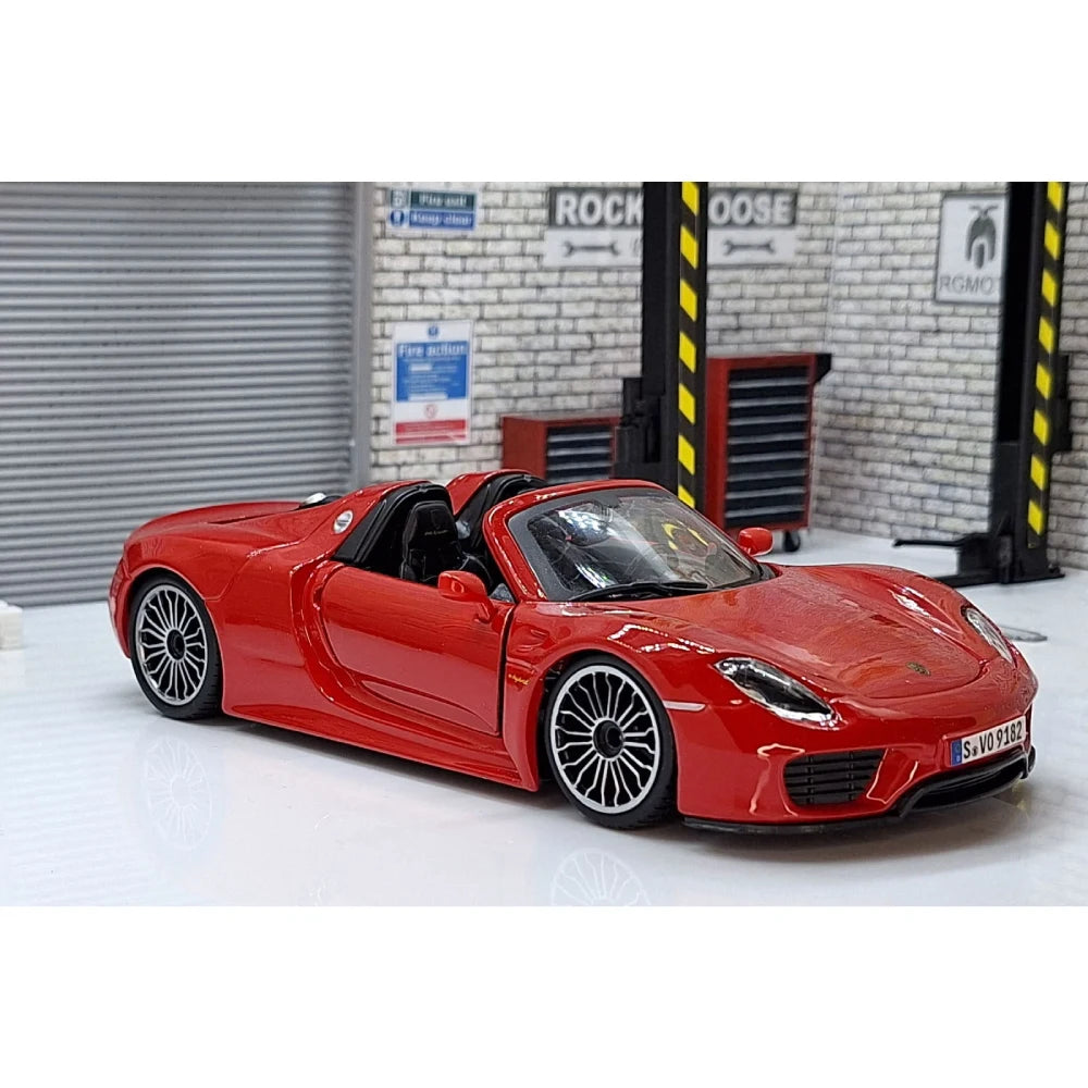 (68243A) 1:24 PORSCHE 918 SPYDER (двери открыты)