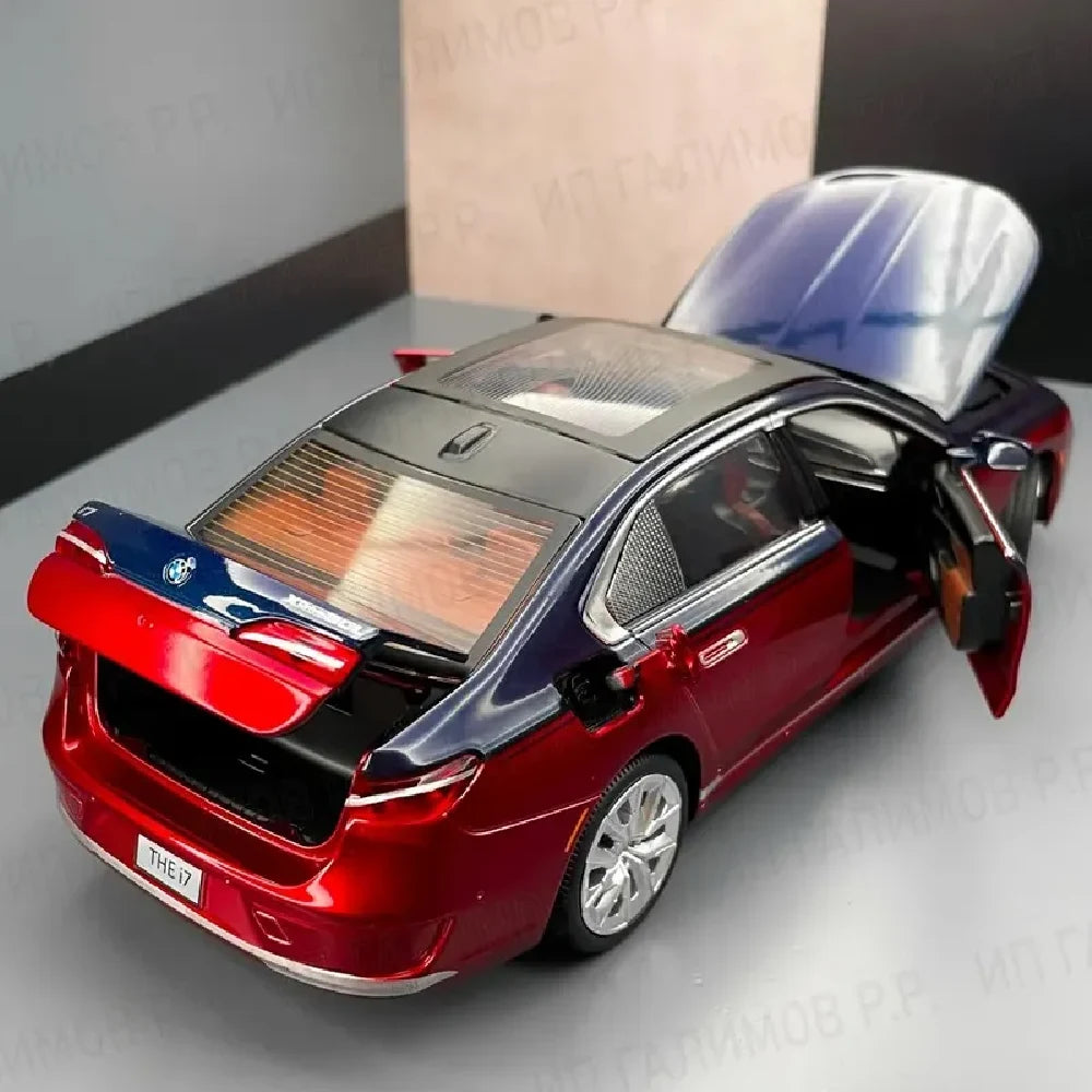 (68288A) 1:24 BMW I7 со звуками (двери открываются)