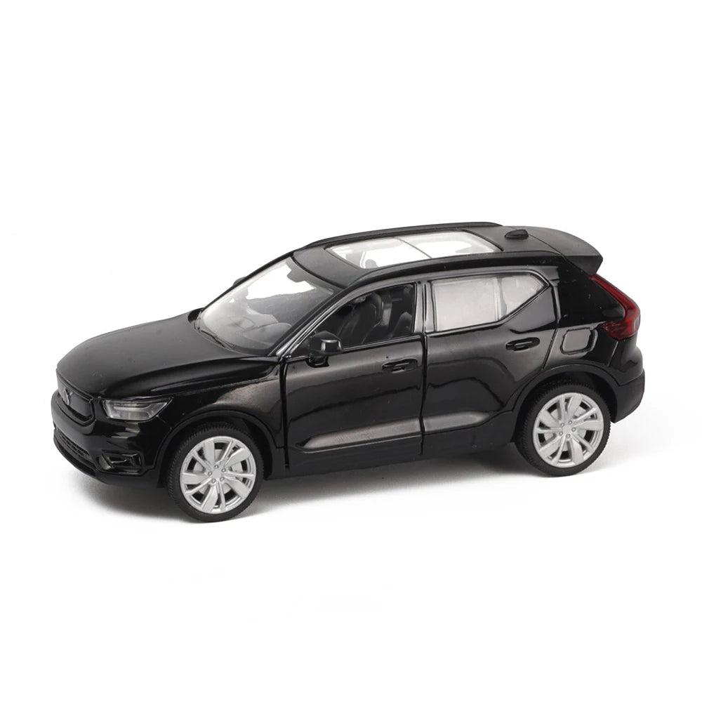 (26485) 1:32 Volvo XC40 Recharge (двери открыты)